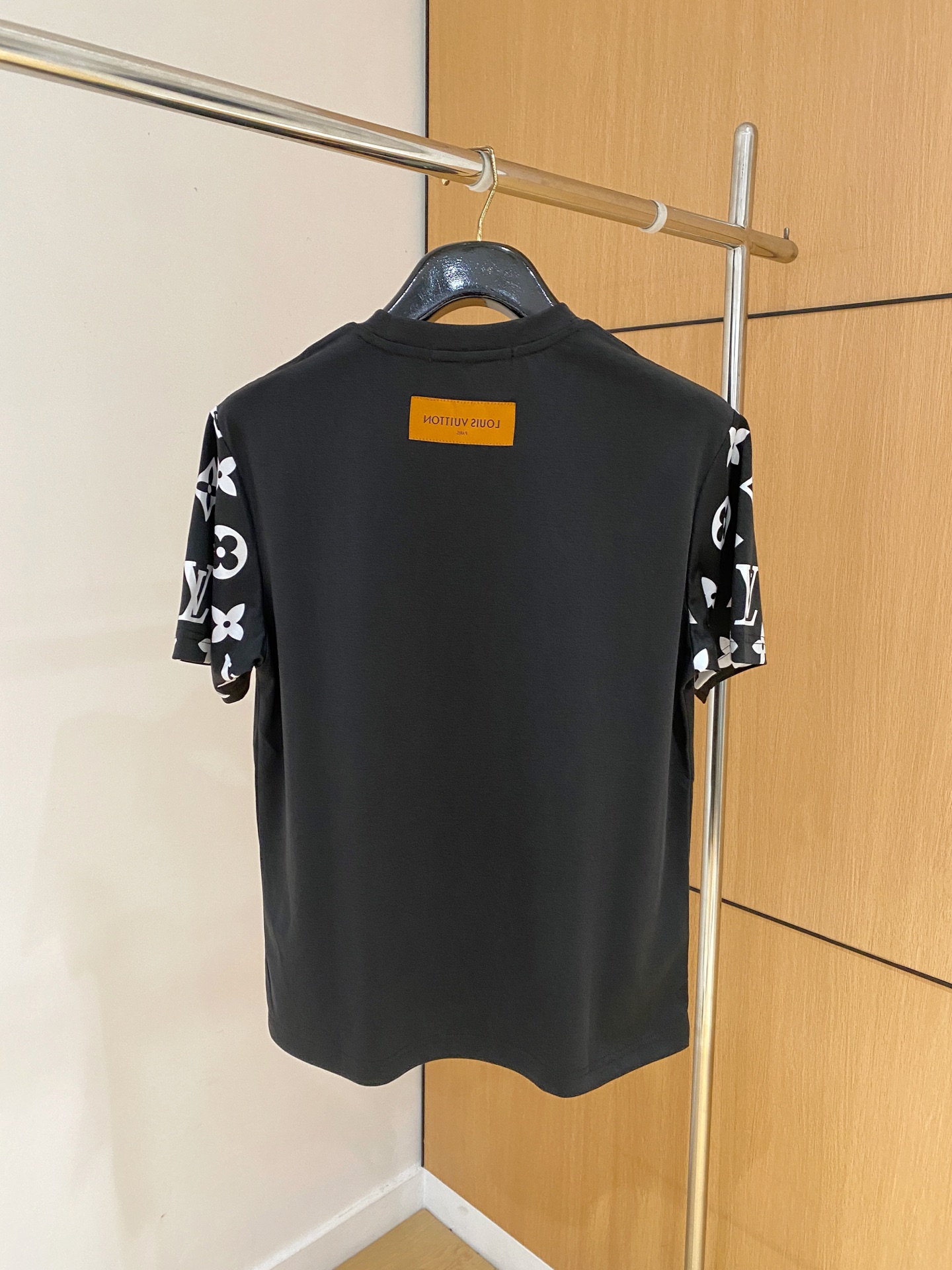 short sleeves